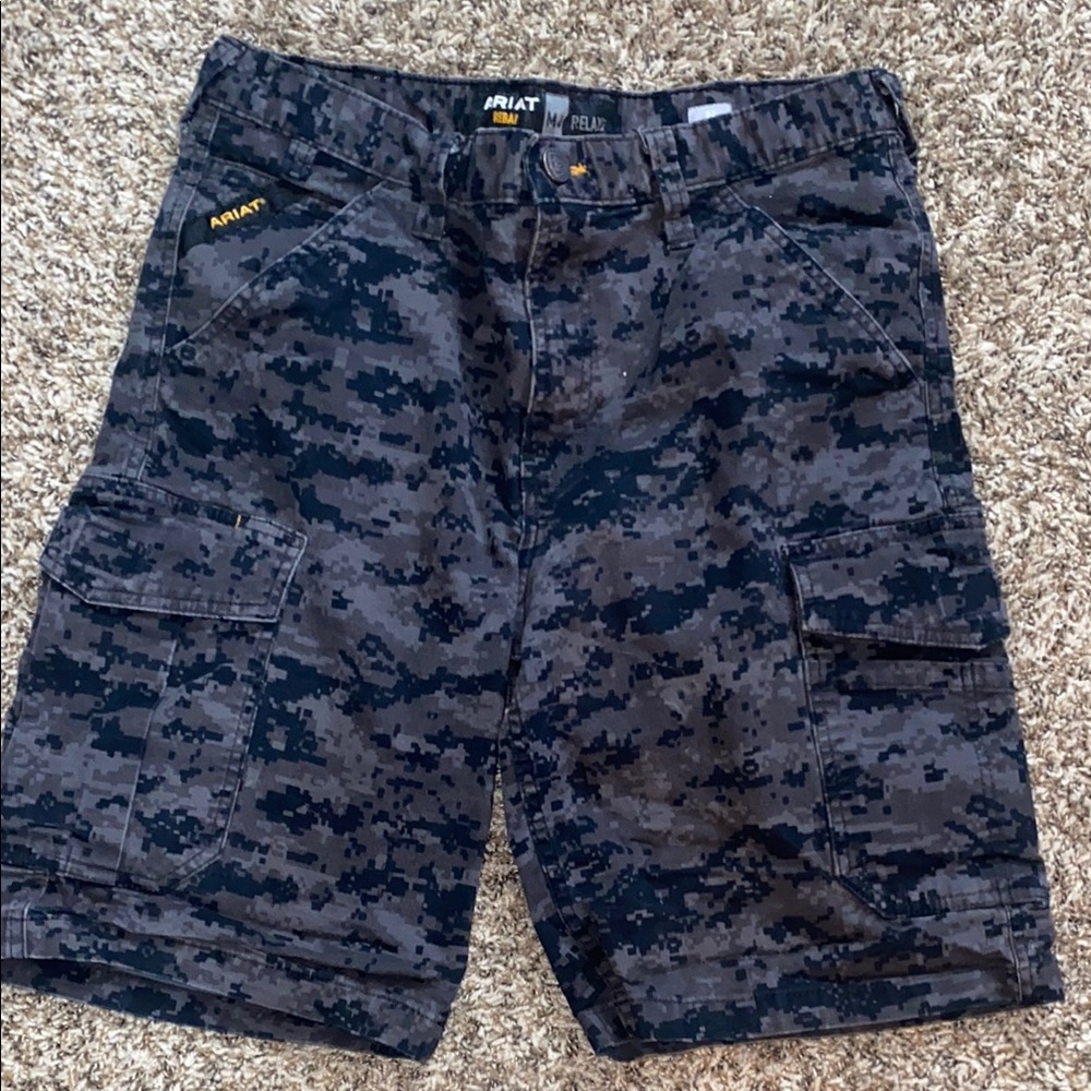 Ariat Men's Digital Camo Cargo Shorts - Dark Gray